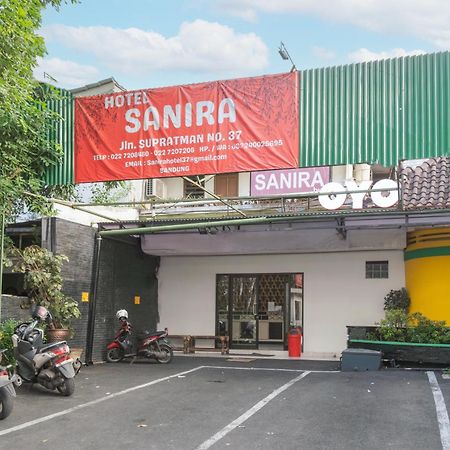 Collection O Hotel Sanira Bandung Luaran gambar