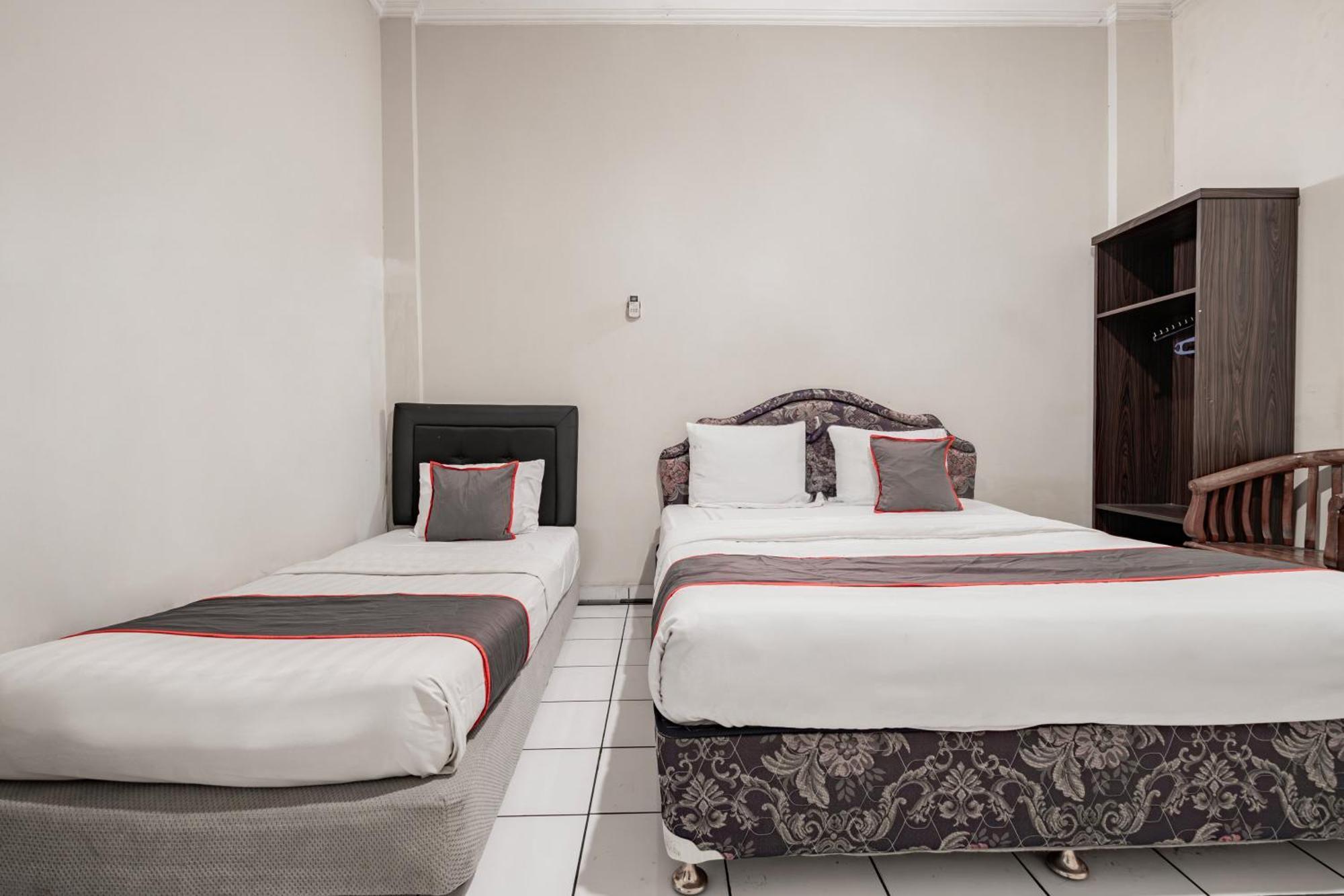 Collection O Hotel Sanira Bandung Luaran gambar