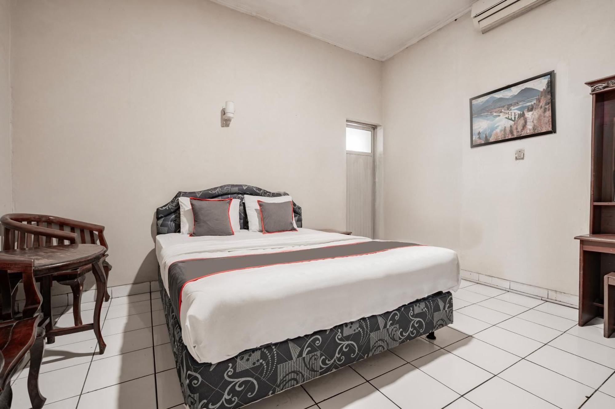 Collection O Hotel Sanira Bandung Luaran gambar
