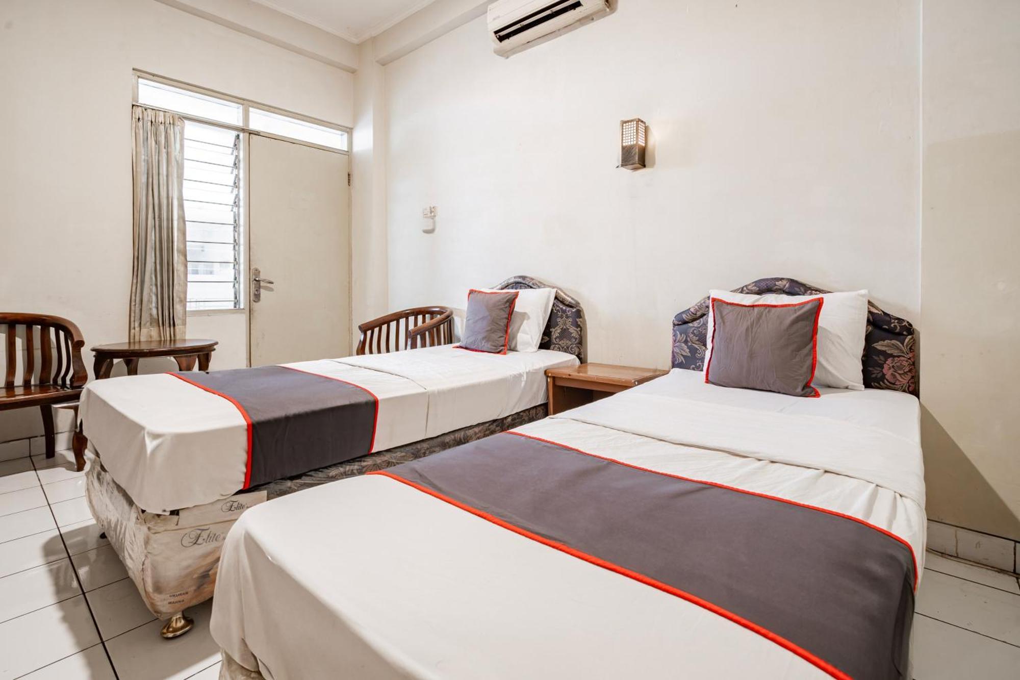 Collection O Hotel Sanira Bandung Luaran gambar