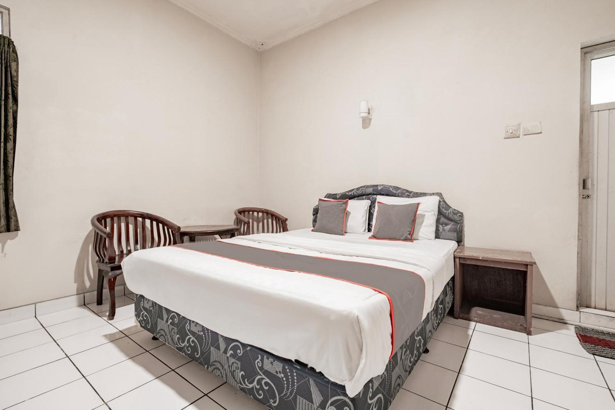 Collection O Hotel Sanira Bandung Luaran gambar