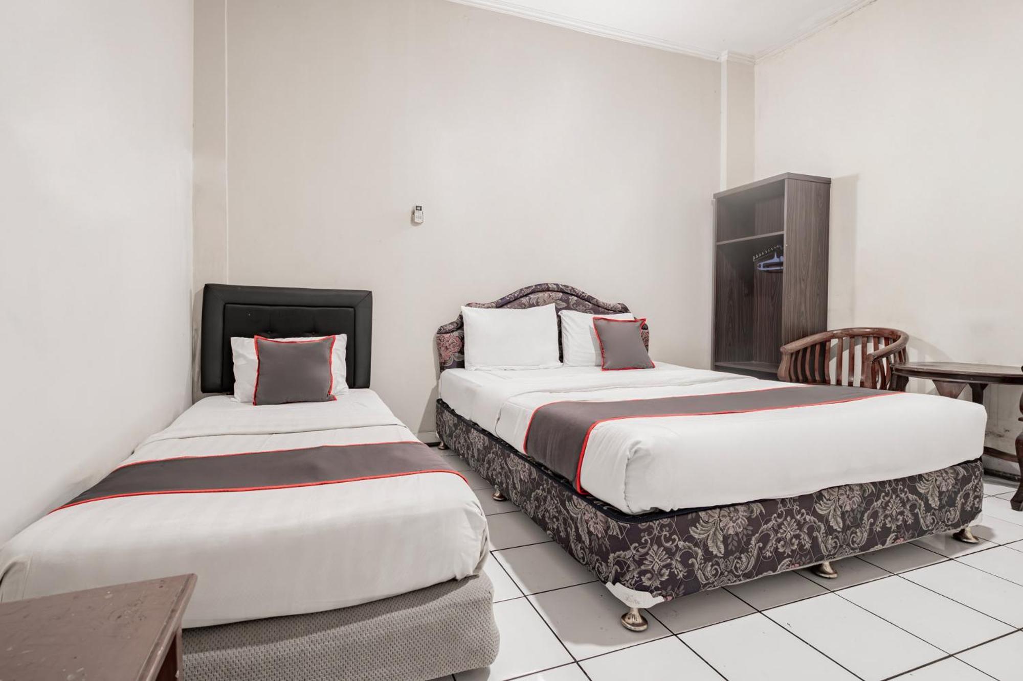 Collection O Hotel Sanira Bandung Luaran gambar